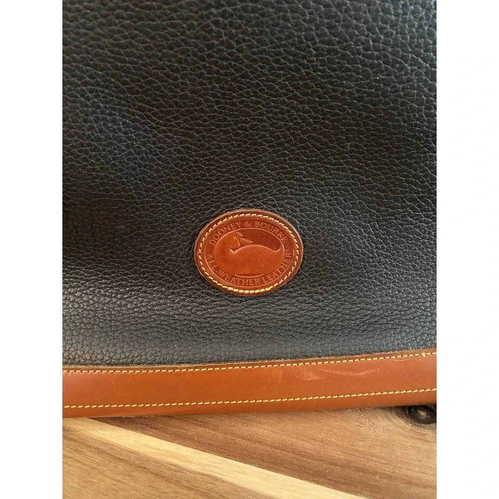 Vintage Dooney & Bourke Classic All Weather Shoulder Hobo Bag Brown Trim GUC